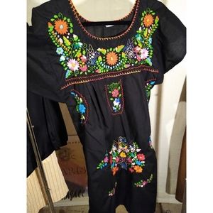 Mexican festive dress / Frida